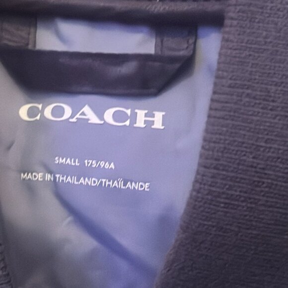 Blue and navy designer Coach zip up puffer vest with pockets😍💙 - Picture 3 of 7